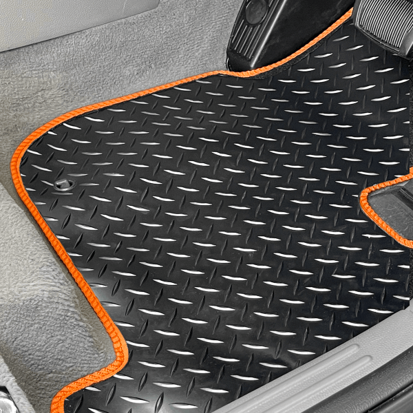 Dacia Duster With Passenger Seat Draw (2018-Present) Rubber Mats